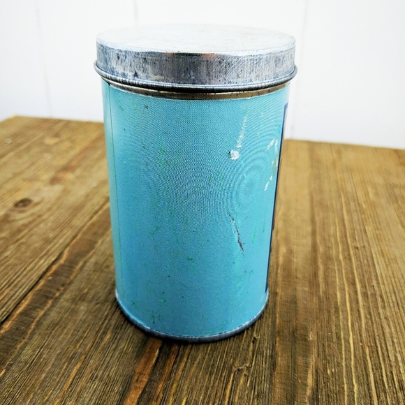 Vintage Style Seaside Baking Tins Decor - Picture 6 of 8